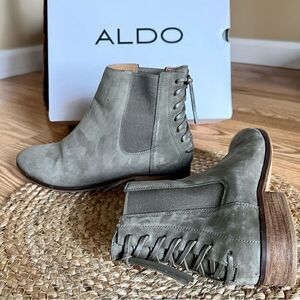 𝅺ALDO Boudinot Ankle Booties